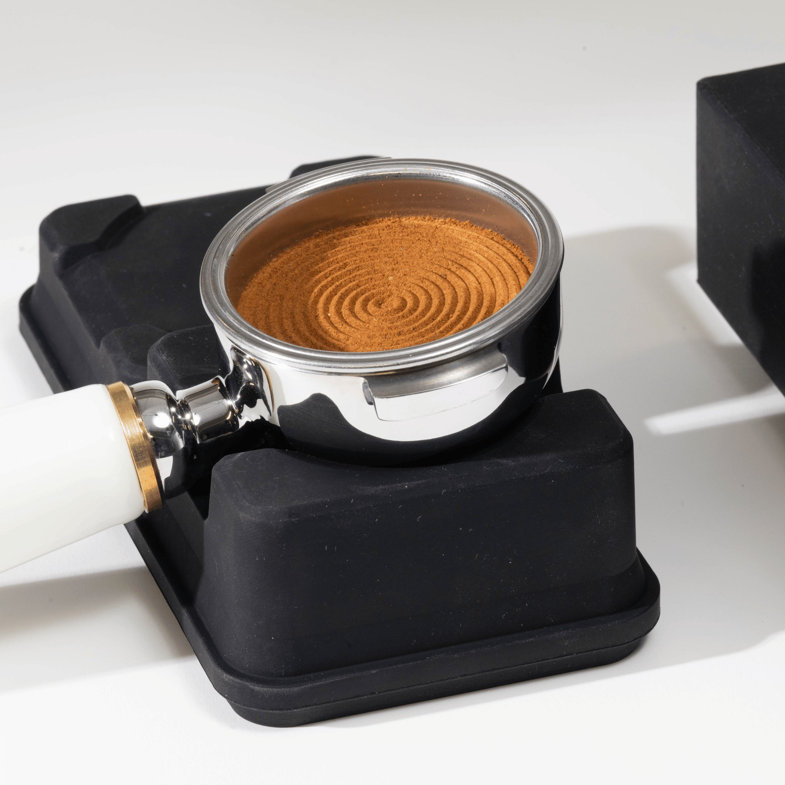 Solid Silicone Knock Box & Tamping Station Solid Silicone Knock Box & Tamping Station